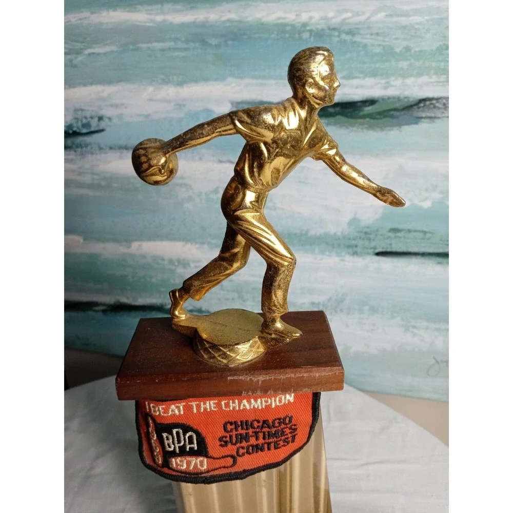 C.I.D‎ Ford City Bowling Trophy 1968-69 W/BPA Chicago Sun Times Patch 1969-70